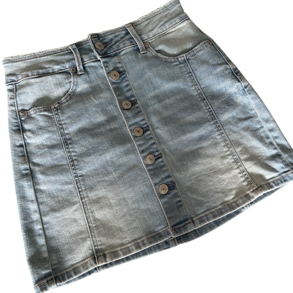 American Eagle Outfitters Light Blue Denim Miniskirt, size 0